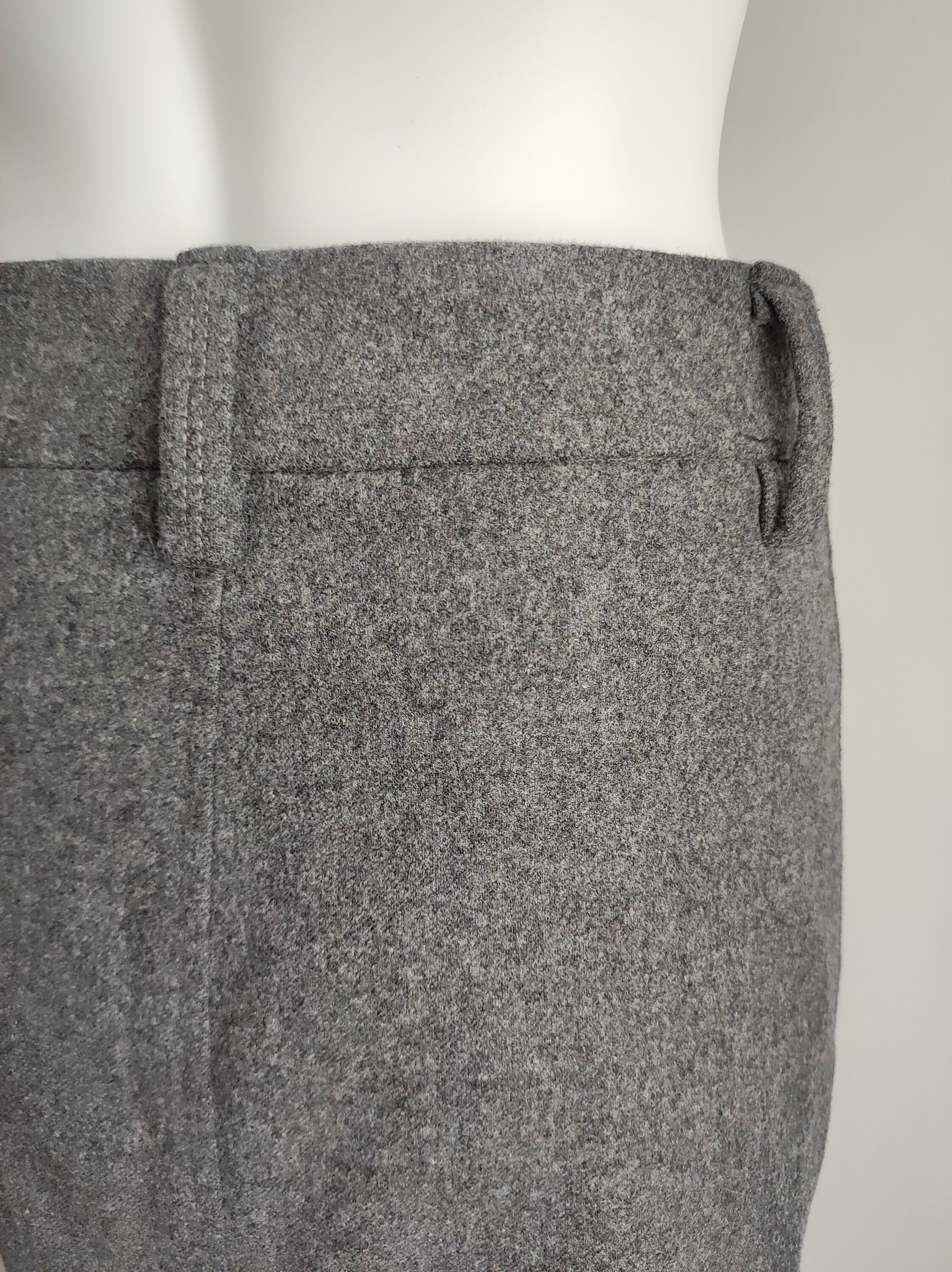 GUNEX by BRUNELLO CUCINELLI ウールスカート、イタリアデザイナーミニ