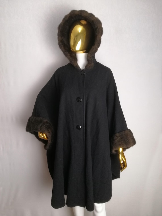 80s～ wool poncho coat 80s Hooded Black Wool Cape | S-L - Lucky Vintage