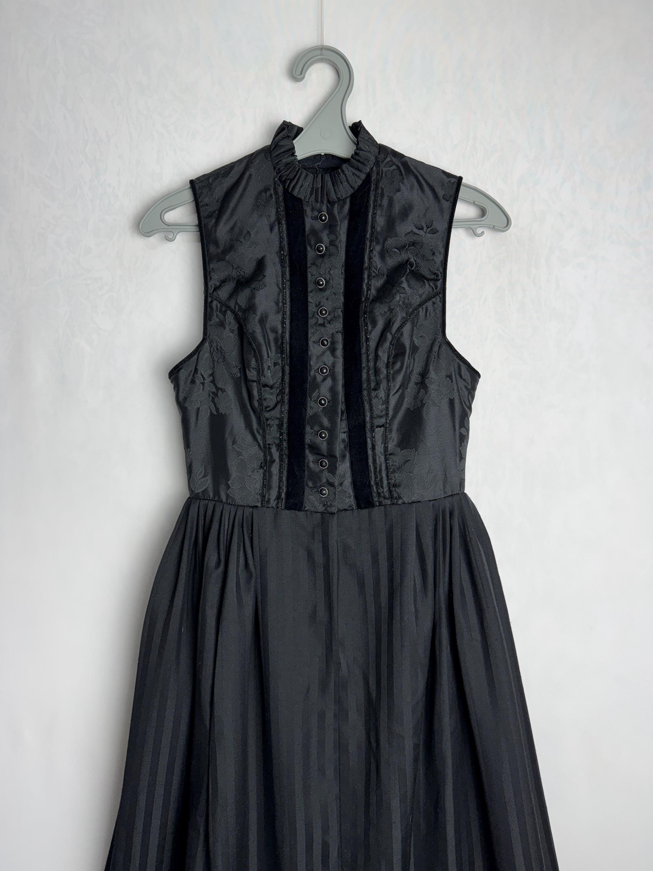 Sleeveless Dirndl Dress, Trachten Austrian Dress, Alpen Bavarian Dirndl ...