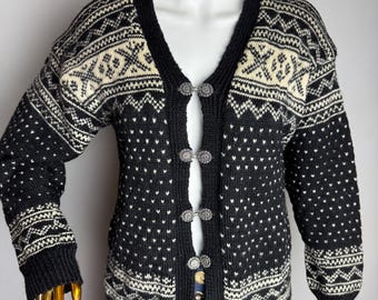 80s Norwegian Wool Knit Cardigan, Nordic Folk Sweater, Scandinavian Pattern Cardigan, Womens Hook Eye Wool Sweater, Warm Winter Knitwear, M