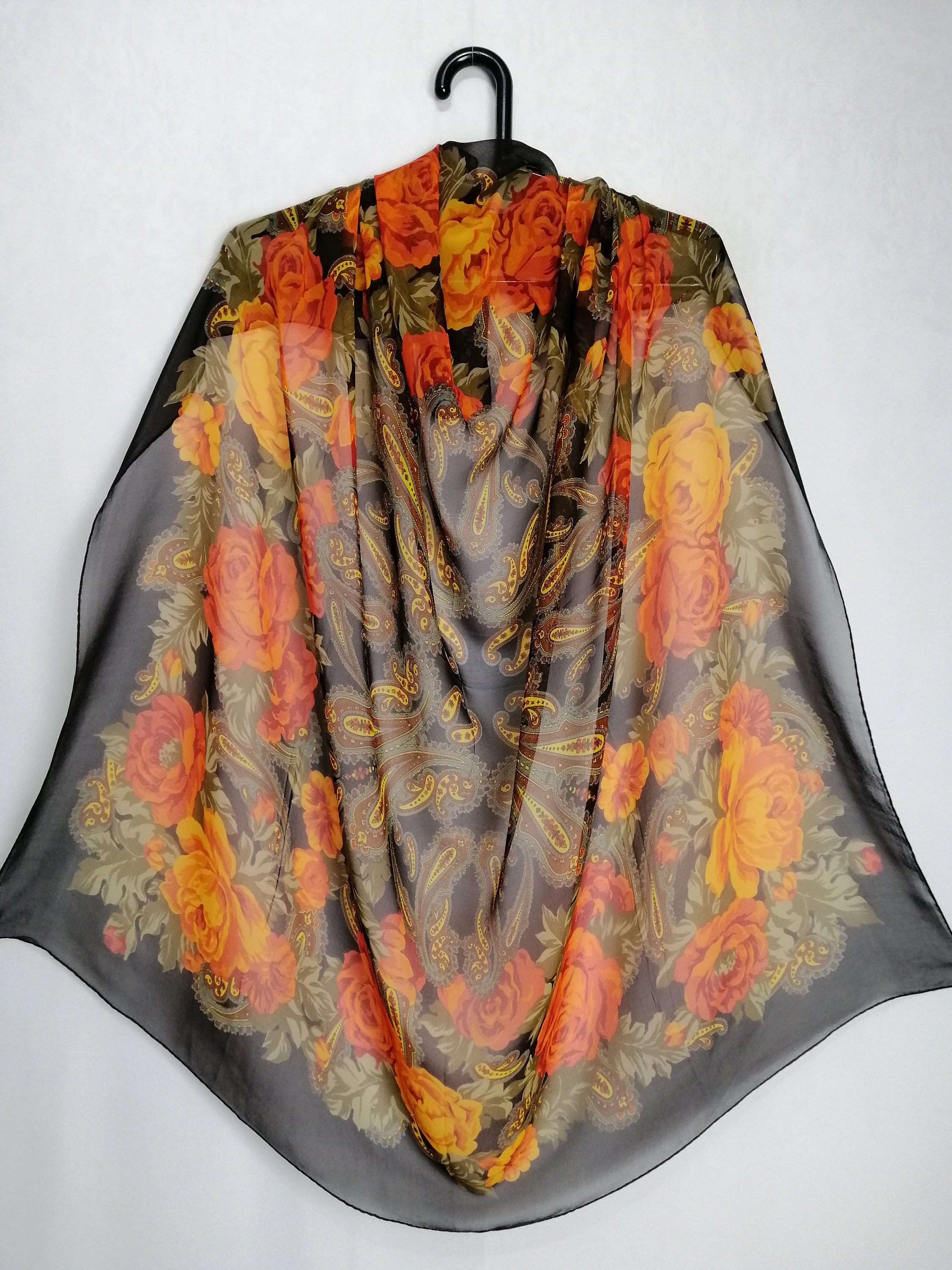 NINA RICCI フローラル シルク スカーフ、80 年代シフォン スクエア