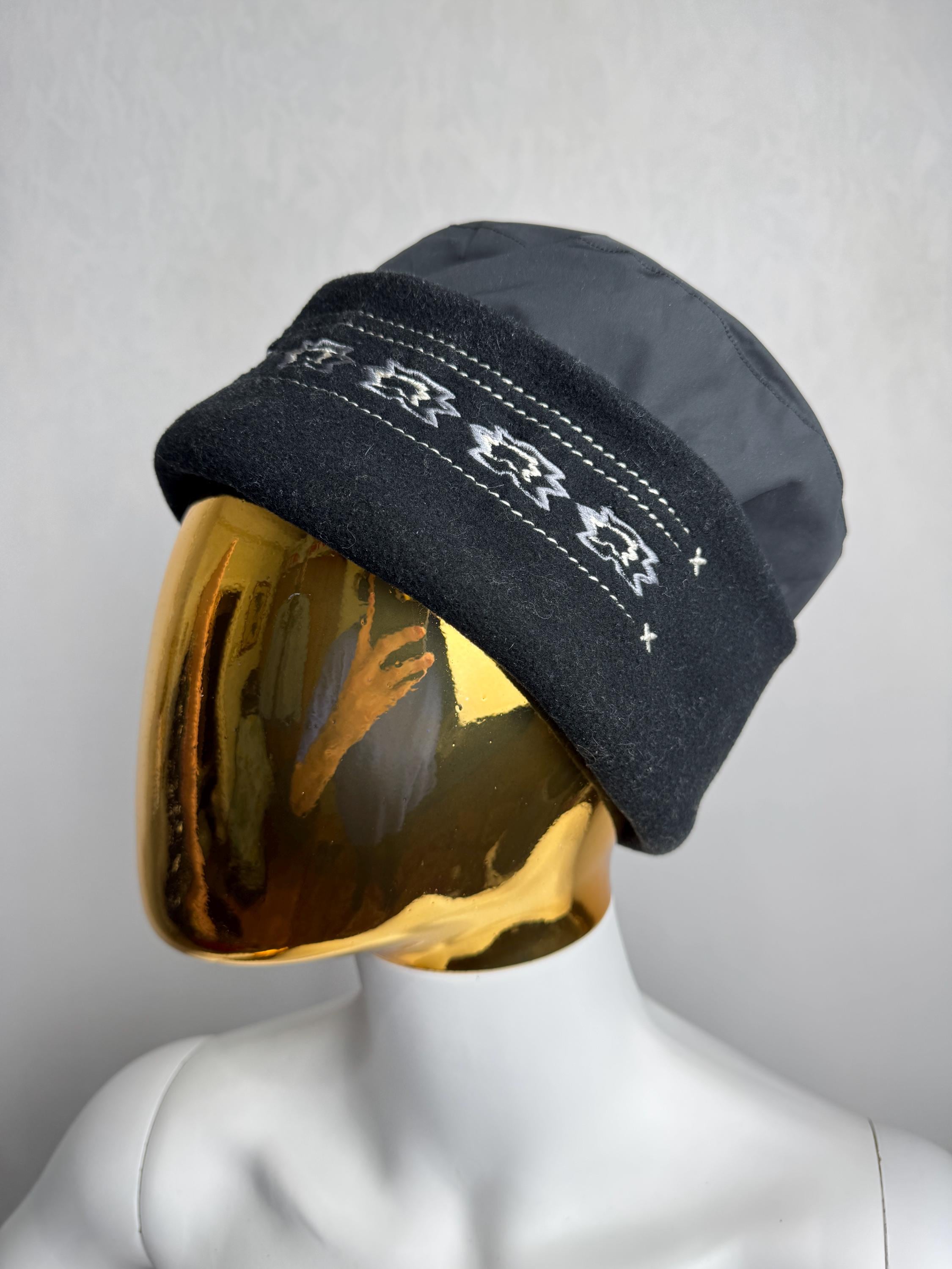 BOGNER☆スキーウェア　キャップ BOGNER Unisex Fleece Ski Hat, Vintage Black Outdoor Cap