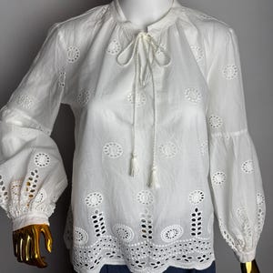 White Cotton Eyelet Lace Blouse, Elegant Cutwork Embroidery Blouse, Puff Sleeve Boho Chic Top, Romantic Cottagecore Peasant Prairie Blouse