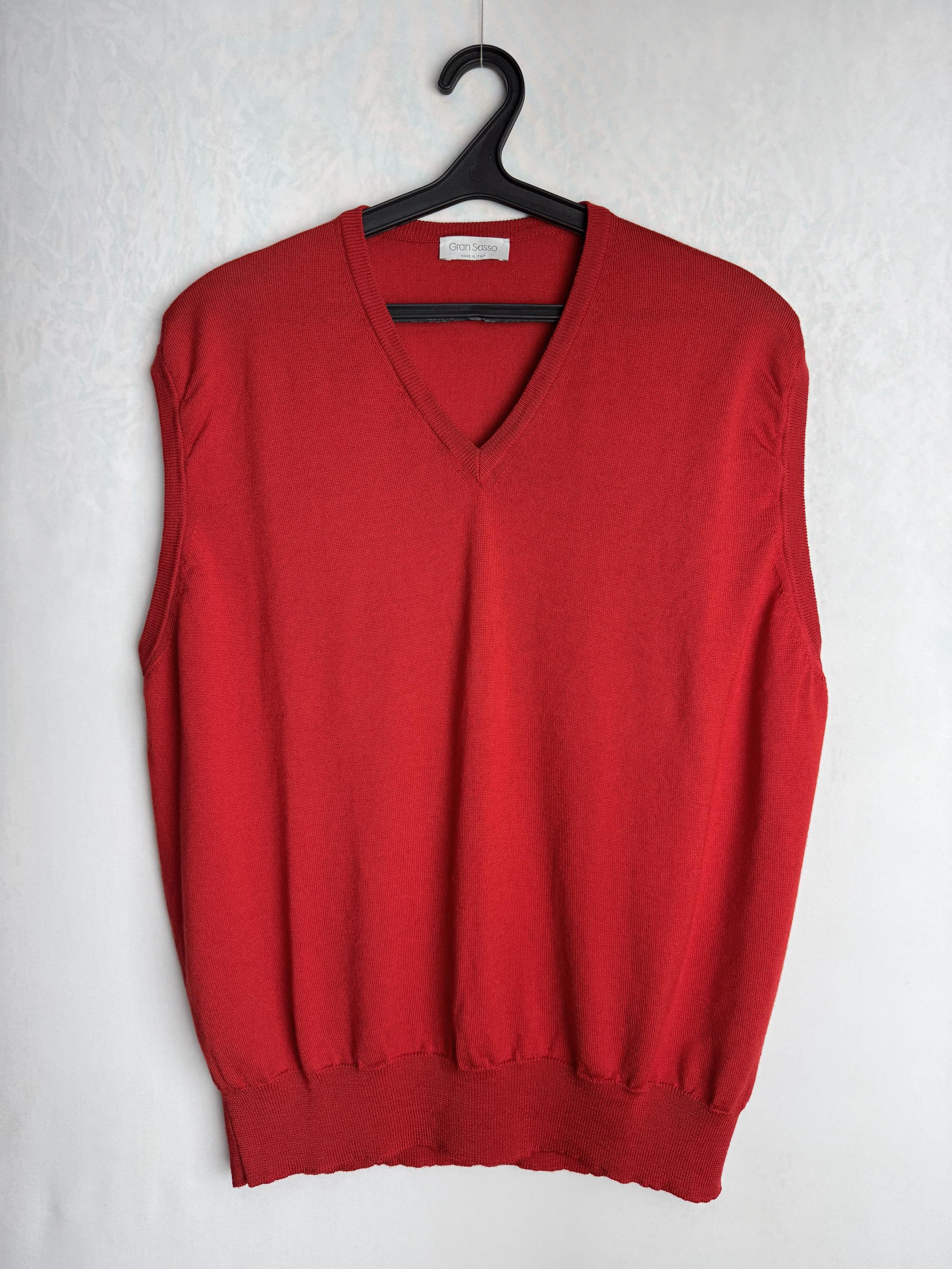 Gran Sasso, GRAN SASSO Wool Vest, 90s Italian Designer Sweater, Mens Red Sleeveless Sweater, Minimalist V-Neck Unisex Vest, Oversized Knit Vest, XL