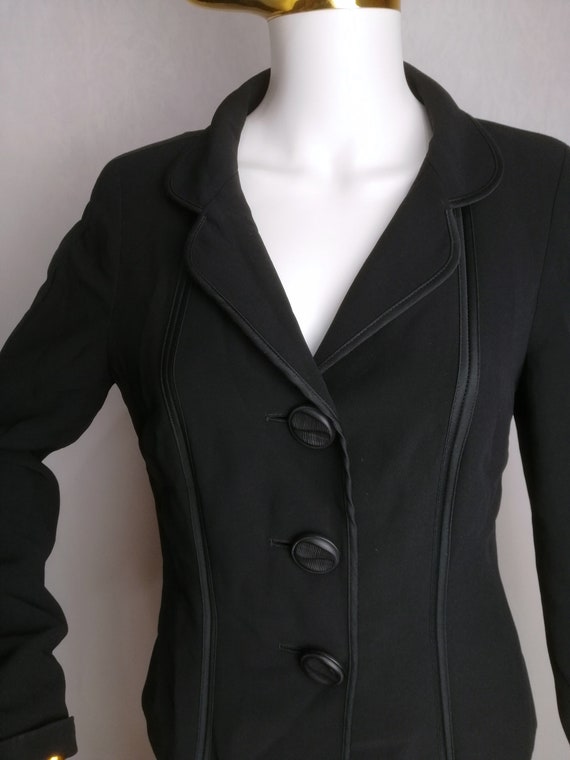 MAX MARA Wool Blend Jacket, Elegant Black Blazer,… - image 9