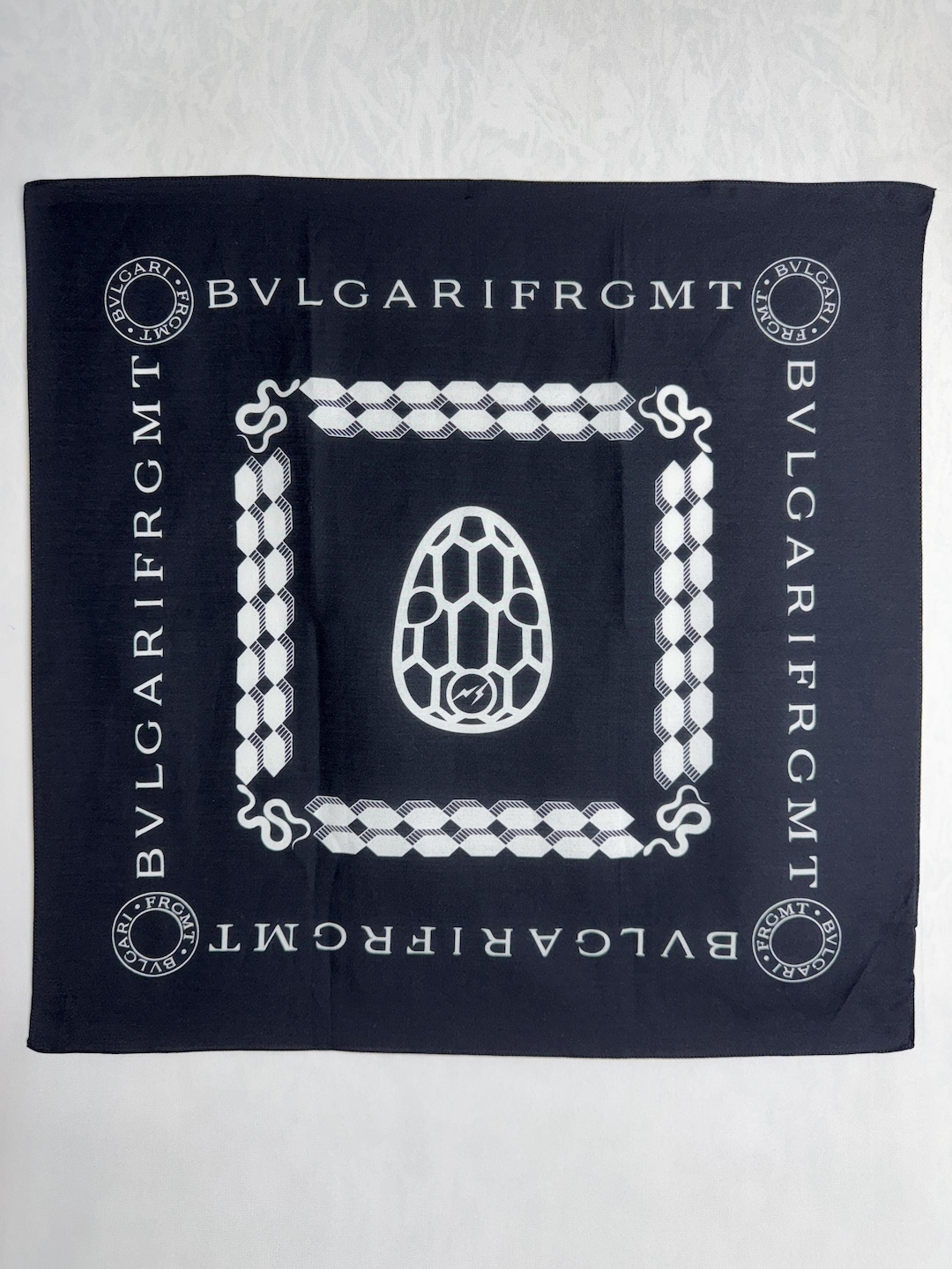 BVLGARI シルクスカーフ ロゴプリント BVLGARI Monogram Bandana Scarf, Authentic Bulgari Square Scarf