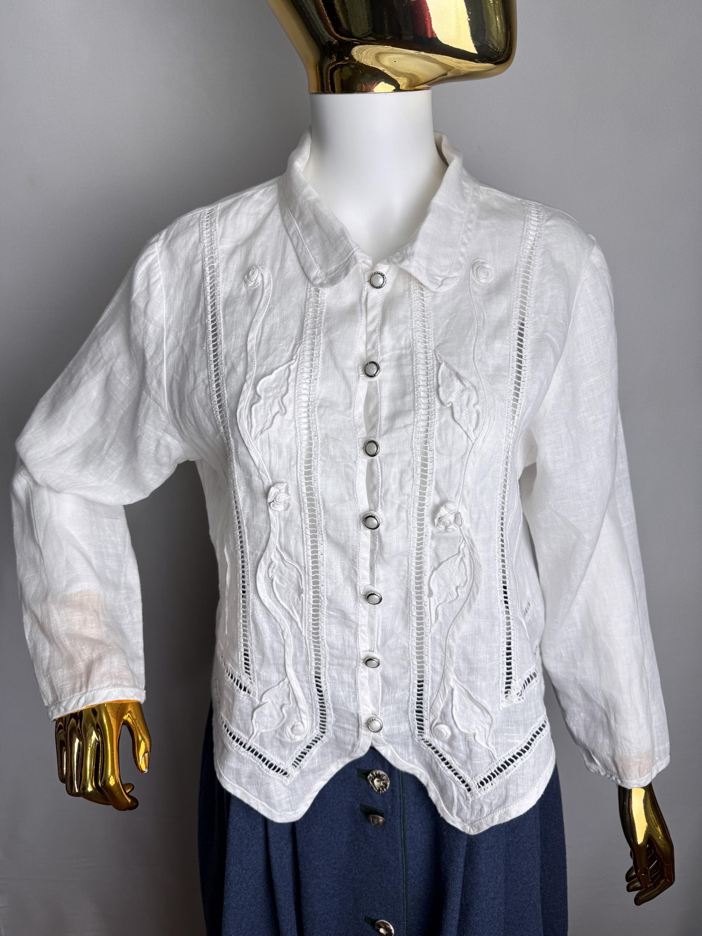 トップス Cutwork Lace Shirts Cutwork lace shirt in 2 colors – SonderSable