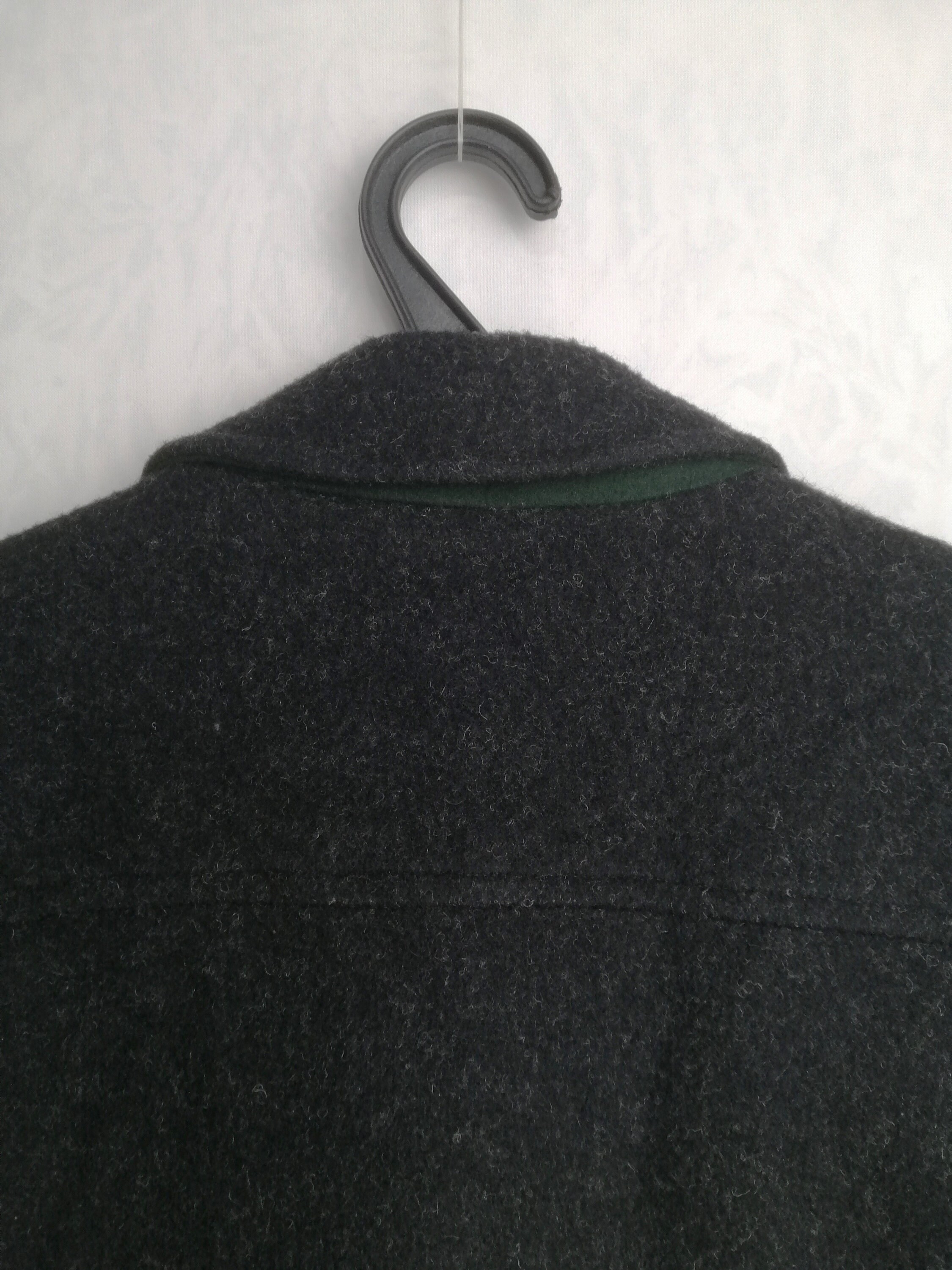 Abrigo austriaco hombre sale