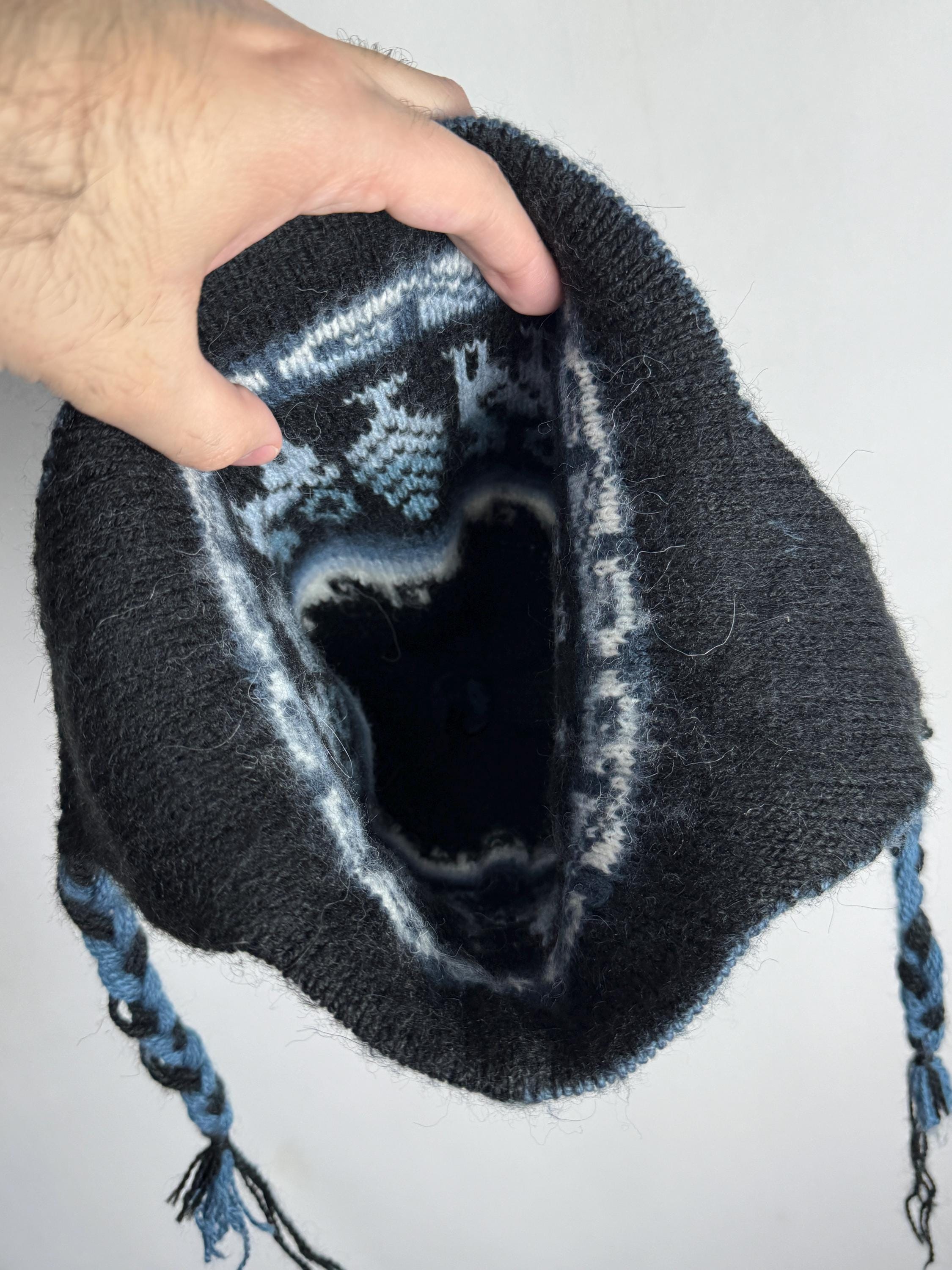Vintage Peruvian Chullo Hat, Alpaca Ear Flap Winter Hat, Llama