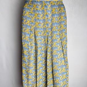 Spódnica BRORA Silk, Spódnica z szyfonu z nadrukiem kwiatowym, Spódnica midi w stylu boho ze wzorem, Romantyczna spódnica Cottagecore Pure Silk, Letni strój na przyjęcie ogrodowe