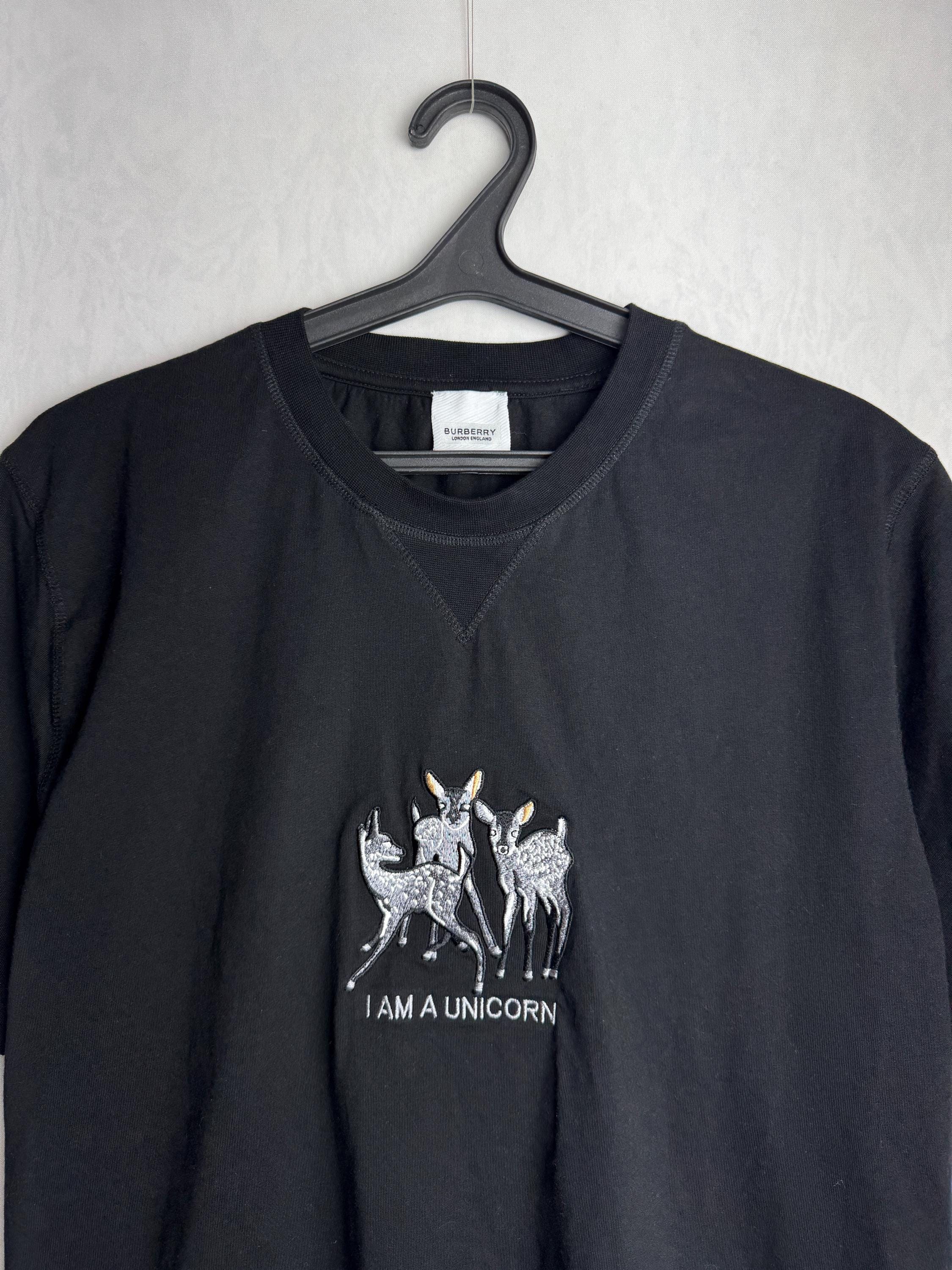 BURBERRY バーバリー Tシャツ半袖 I AM A UNICORNロゴ BURBERRY バーバリー Tシャツ半袖 I AM A UNICORNロゴ