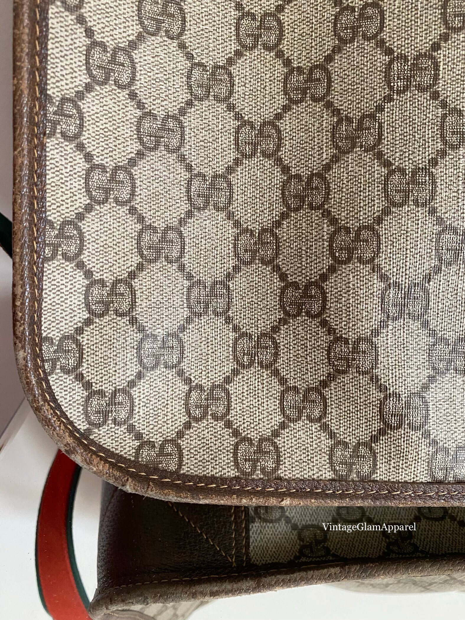 Vintage gucci messenger 2025 bag