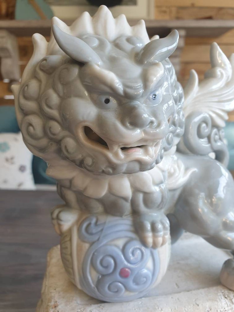 Yoshimi K Foo dog image 7