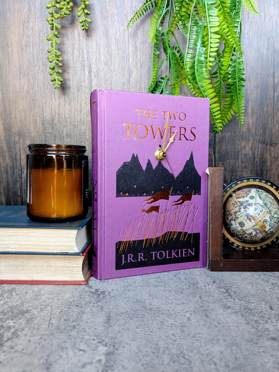 Book Clock: the Two Towers LOTR Tolkien - Etsy