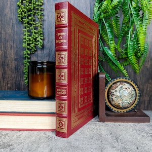 Cyrano De Bergerac Edmond Rostand 2004 Easton Press - Illustrated by Pierre Brissaud - Finely Bound Vintage Classic Play