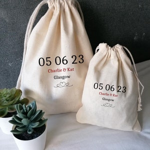 Borsa con coulisse personalizzata per data di matrimonio, borsa in cotone al 100%, ricordo di matrimonio, borsa regalo per addio al nubilato, borsa di benvenuto per matrimonio a destinazione