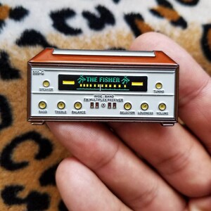 Limited Fisher 500C Pin Badge Vintage Receiver New (Silverfaced)