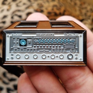 Marantz Pin Badge 2500 Monster Vintage Receiver Pin