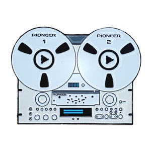 Pioneer RT-909 Vintage Reel R2R Enamel 2 Inch Pin