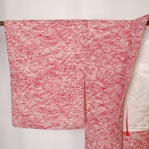 Vintage Silk Haori Jacket – Mulberry Pink with Fine Abstract Pattern – Japanese Kimono Coat – Smooth Textured Fabric – Lined-E