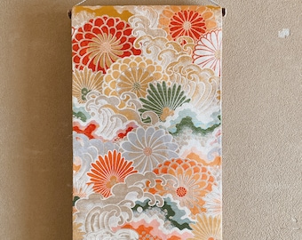 Kimono Beige Obi, Flower pattern, Maru-obi, Vibrant color, Elegant and unique , Vintage Fabric, Japanese Antique, Wall Hanging, Table Runner