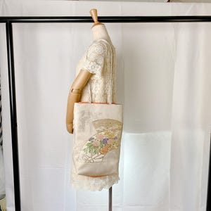 Kimono-Einkaufstasche, japanischer Obi, einfache Schulter, mit Zwickel, Damentasche, A4 Letter-Größe, Seide, Obiage-Riemen, einzigartiges Geschenk, vielseitig