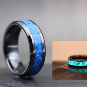 Blauer Opal Glow Stone Inlay Schwarzer Keramikring, einzigartiges Geschenk, Versprechensring