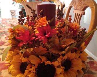Fall sunflower centerpiece