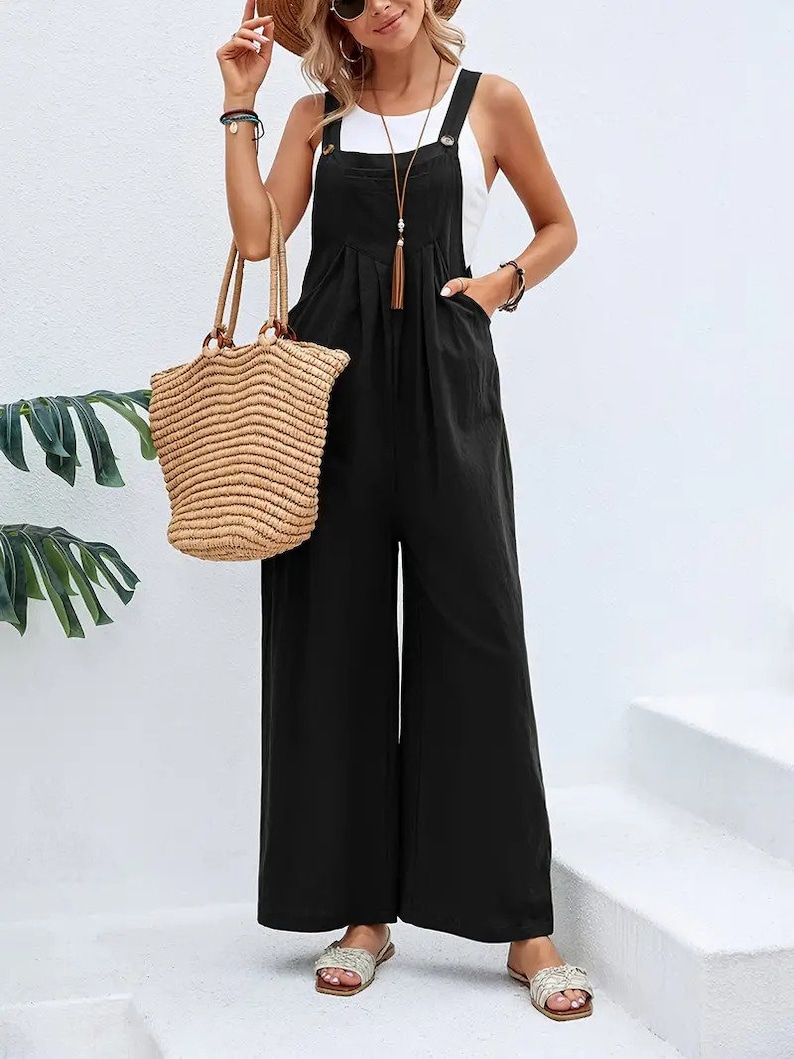 Long sleeveless overalls jumpsuit in Boho style, loose and casual, with pockets, women's clothing. Black