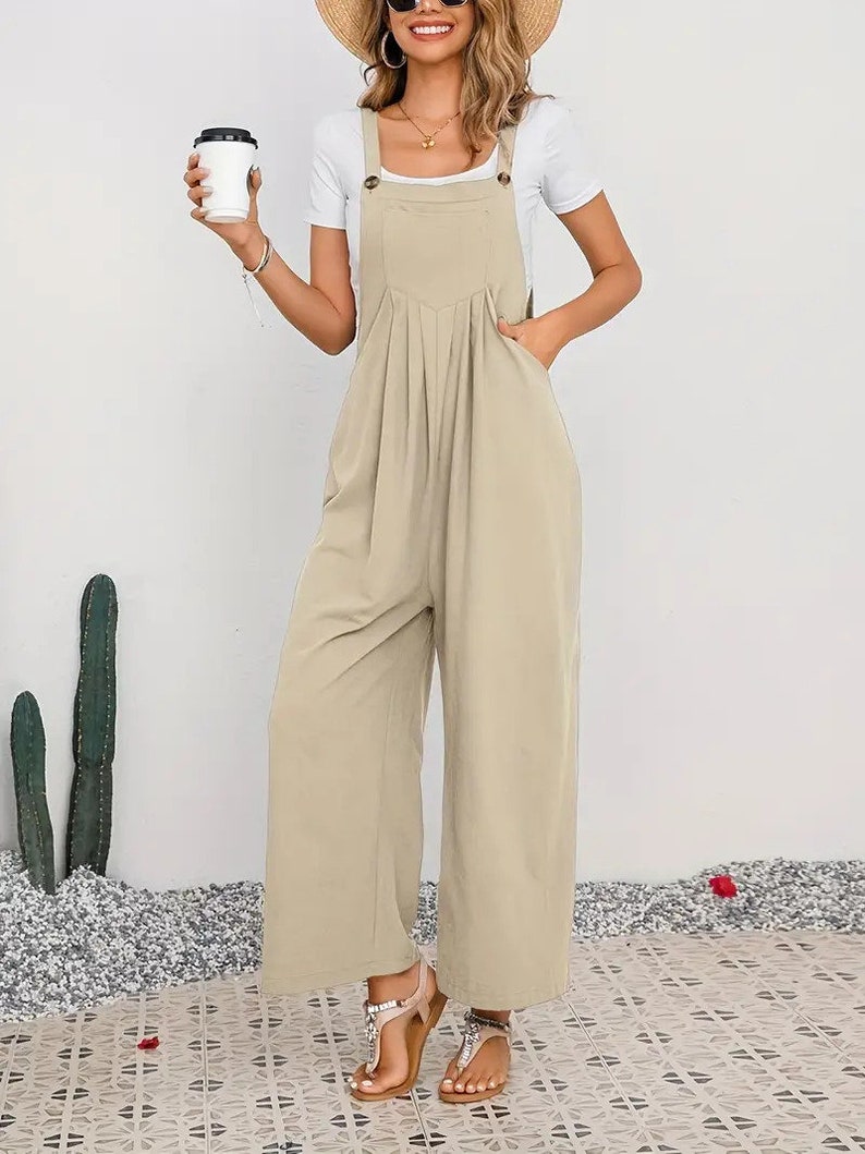 Long sleeveless overalls jumpsuit in Boho style, loose and casual, with pockets, women's clothing. image 8