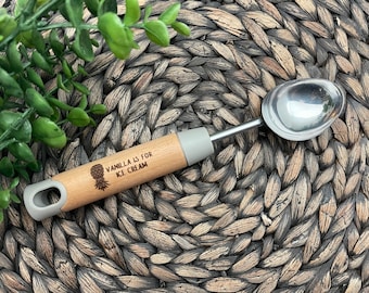 Engraved Ice Cream Scoop, Upside Down Pineapple Design, Personalized Gift