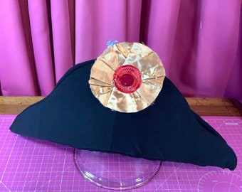Bicorn pirate, smuggleror swashbuckling hat pattern
