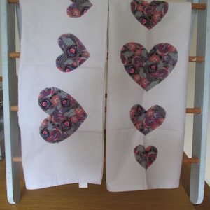 Pair of Heart Motif Cotton Tea-towels