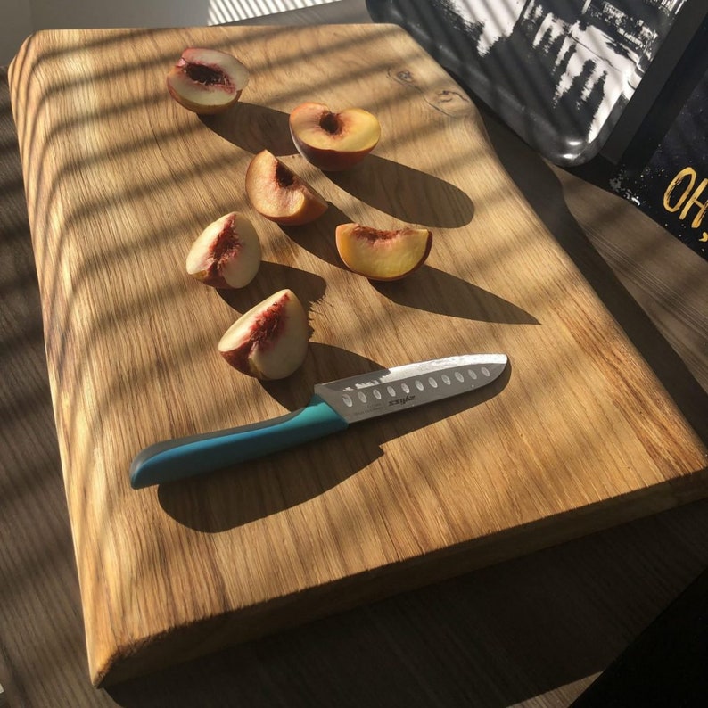 Rustic oak cutting board / serving board with tree edge image 6