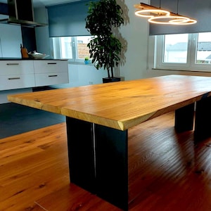 Oak dining table Solid wood table top