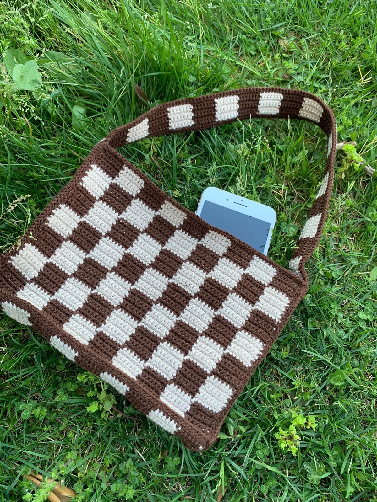 checkerboard crochet bag