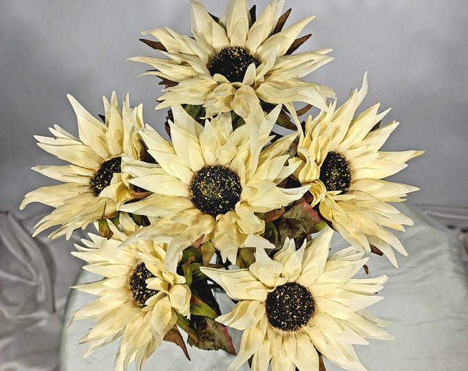 A Cream Spider Sunflower Bush With 6 Artificial Sunflower Blooms. It's