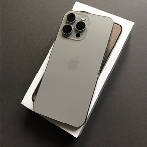 iPhone 15 Pro Max - 256gb Natural Titanium - New Boxed Apple