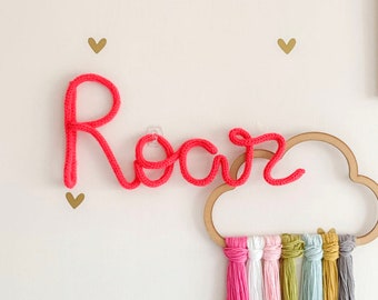 Roar - Knitted Wire Word Sign / Word