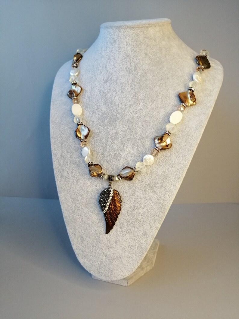 Gemstone beaded necklace Angel wing pearl necklace Coin Pearl/& Quartz and Crystal necklace carved Sea shell angel wing rhinestone pendant