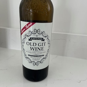 2 x Old Git Funny Novelty Wine Bottle Labels Joke Humour