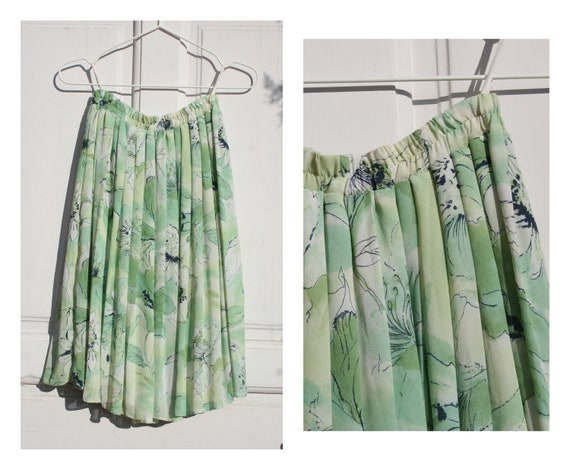 Vintage Pleated Midi Skirt • 80s Skirt • Green Mid