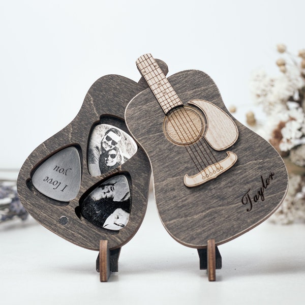 Guitar picks, Personalized pick, Gift for Him, Fathers day gift, Wooden guitar pick, Box for guitar picks, Pick case