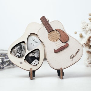 Guitar picks pick with case, Wooden guitar pick, Personalized pick, Gift for Him, Guitar pick, Box for guitar picks, Pick case