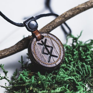 Protection Viking Rune Pendant With Glowing, Rune necklace, Norse necklace, Rune Nordic necklace zdjęcie 4