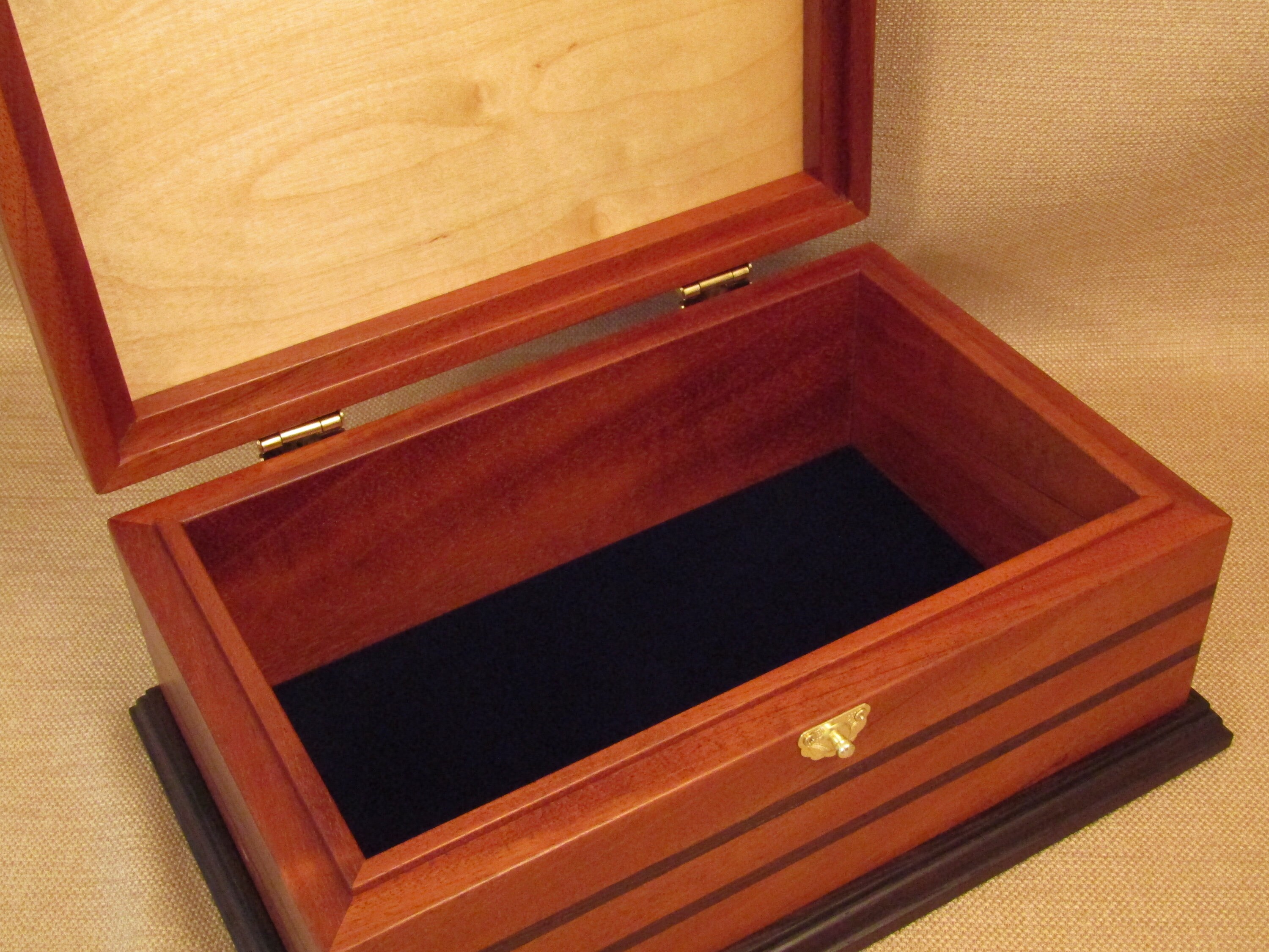 La caja de madera exótica con tapa de bisagra hace una hermosa | Etsy