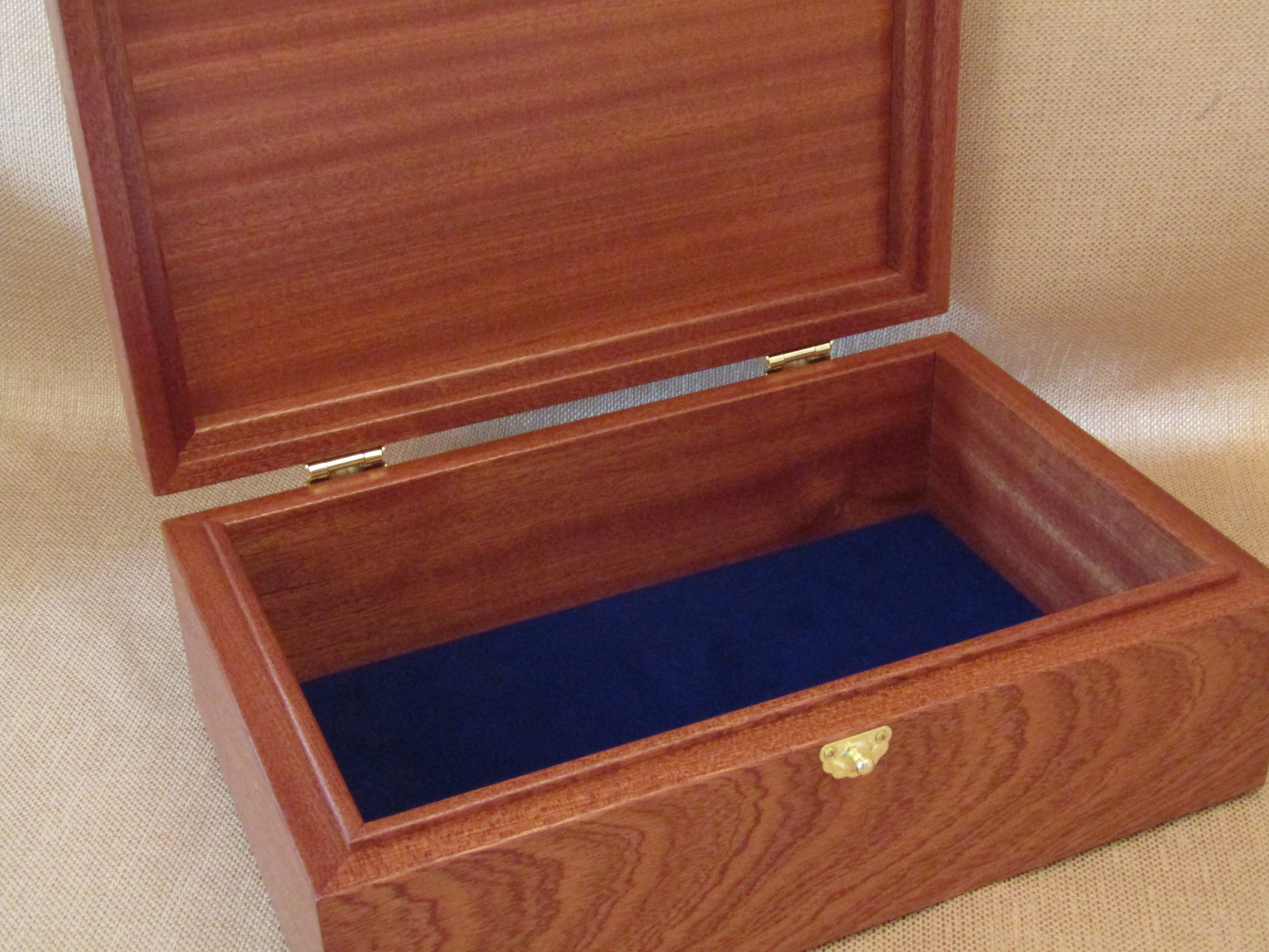 Caja de madera exótica con tapa de bisagra hace una hermosa | Etsy