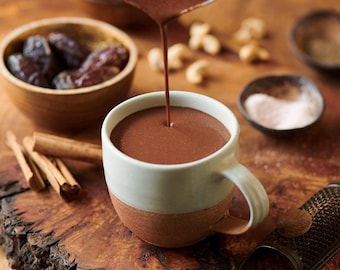 Cacao crudo orgánico de grado ceremonial en bloques de 100 g o 450 g: de origen ético de los Andes peruanos.