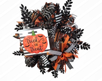 Halloween Wreath with Black and White Sign