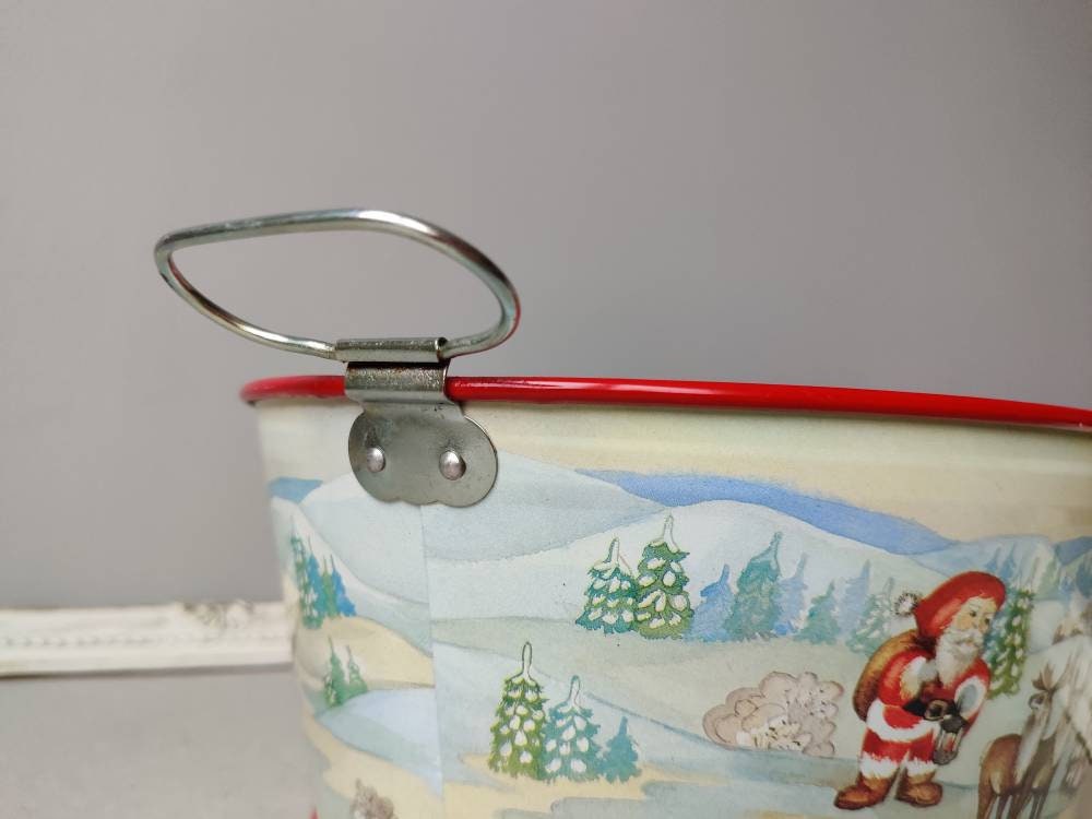 Vintage Christmas Oval Tin with Handles late 80s 3324 cm Etsy